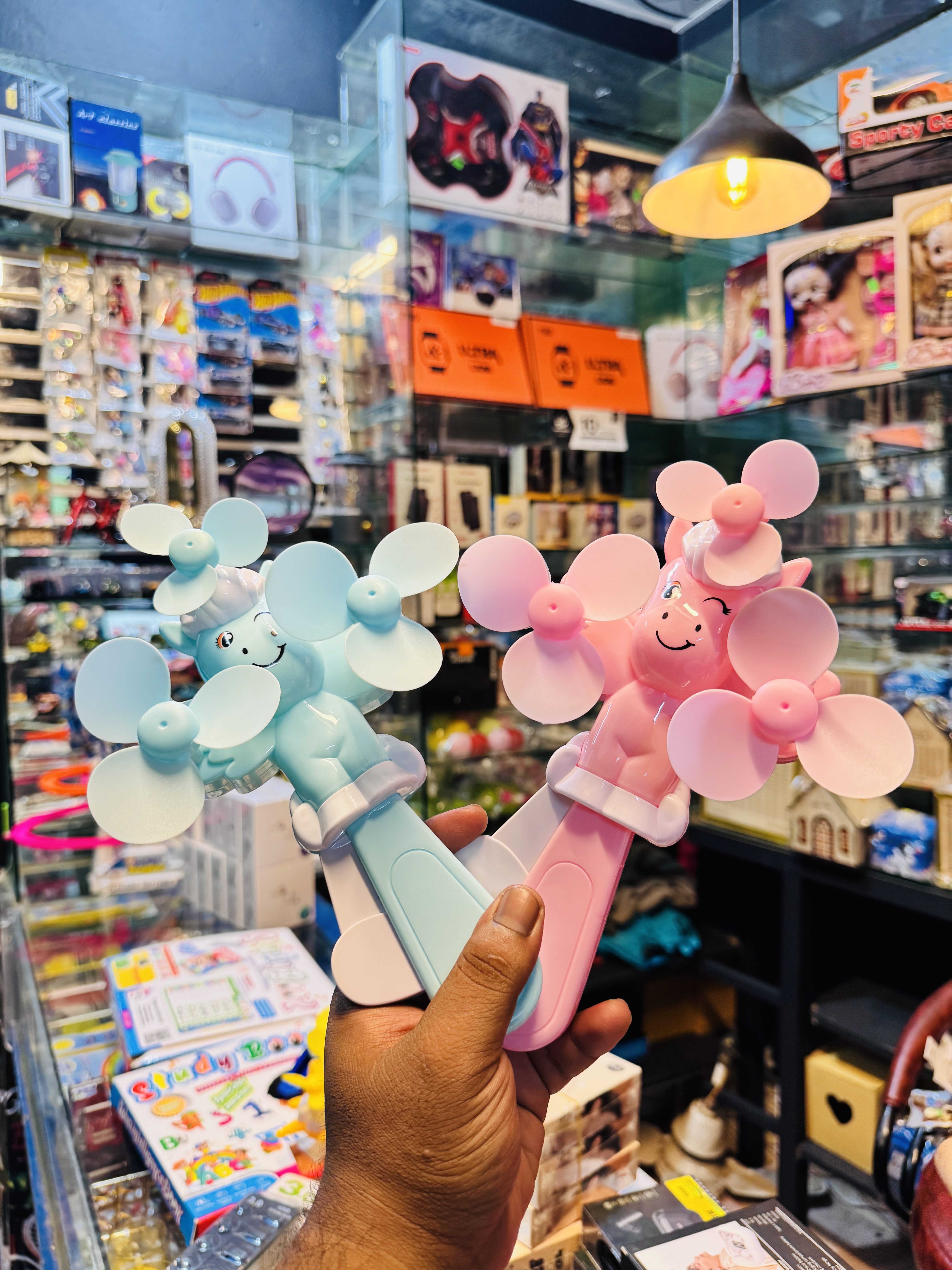 Mini Hand Gear Fan 🌬️✨